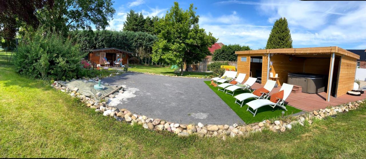Le Chateau De Frankie Spas-Saunas Grand-Reng Exterior foto