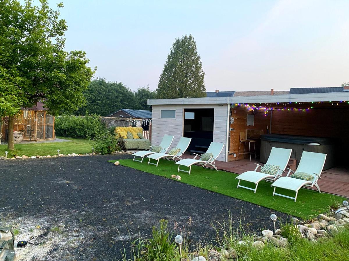 Le Chateau De Frankie Spas-Saunas Grand-Reng Exterior foto